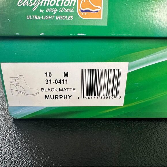 Size 10 “Murphy” Boot, Easy Street, Black Matte (MSRP $60) - Picture 6 of 6